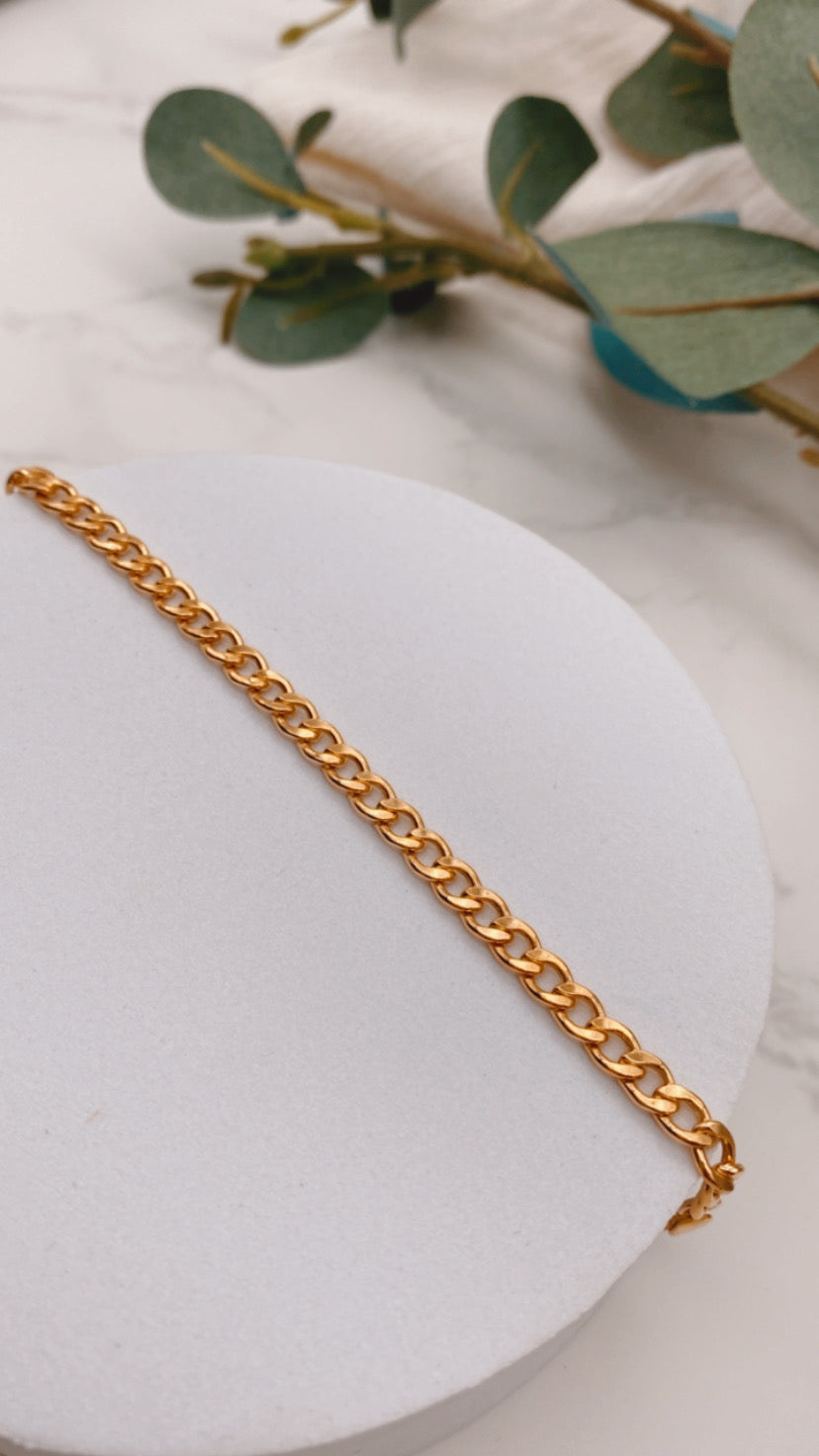 Thick Curb Chain Bracelet - Gold Filled