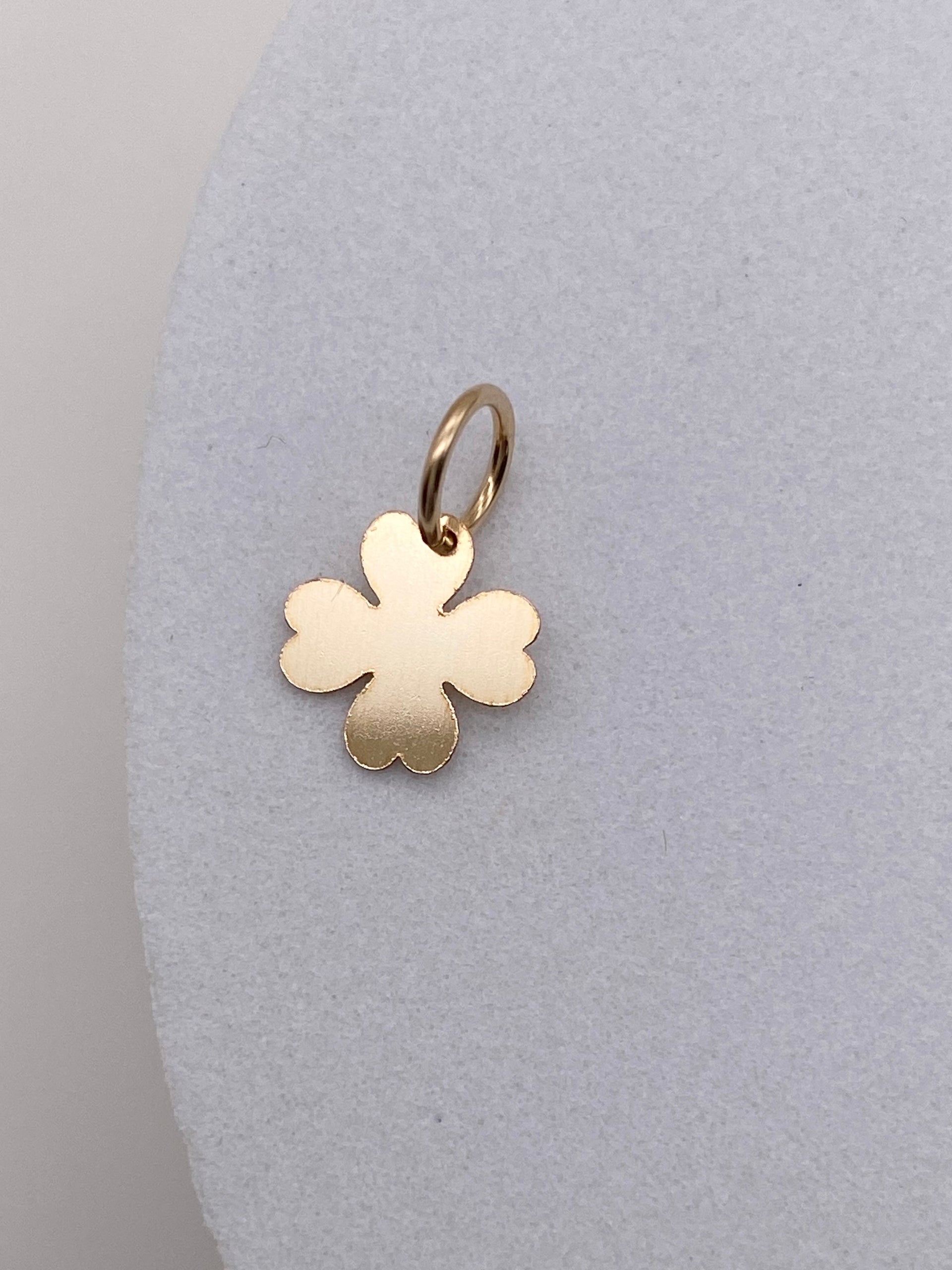 4 Leaf Clover Charm